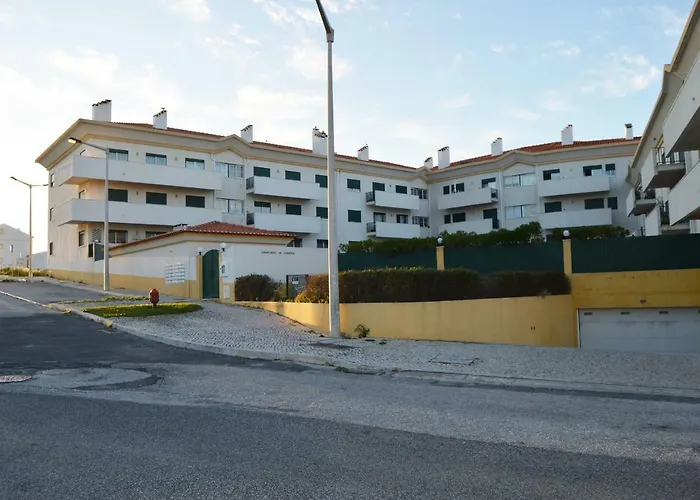 Peniche Swimming Pool